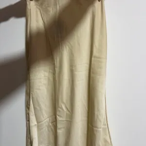 Ženska suknja - veličina 38