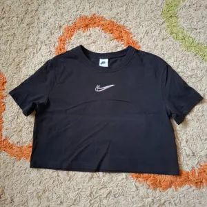 Original nike crop majica