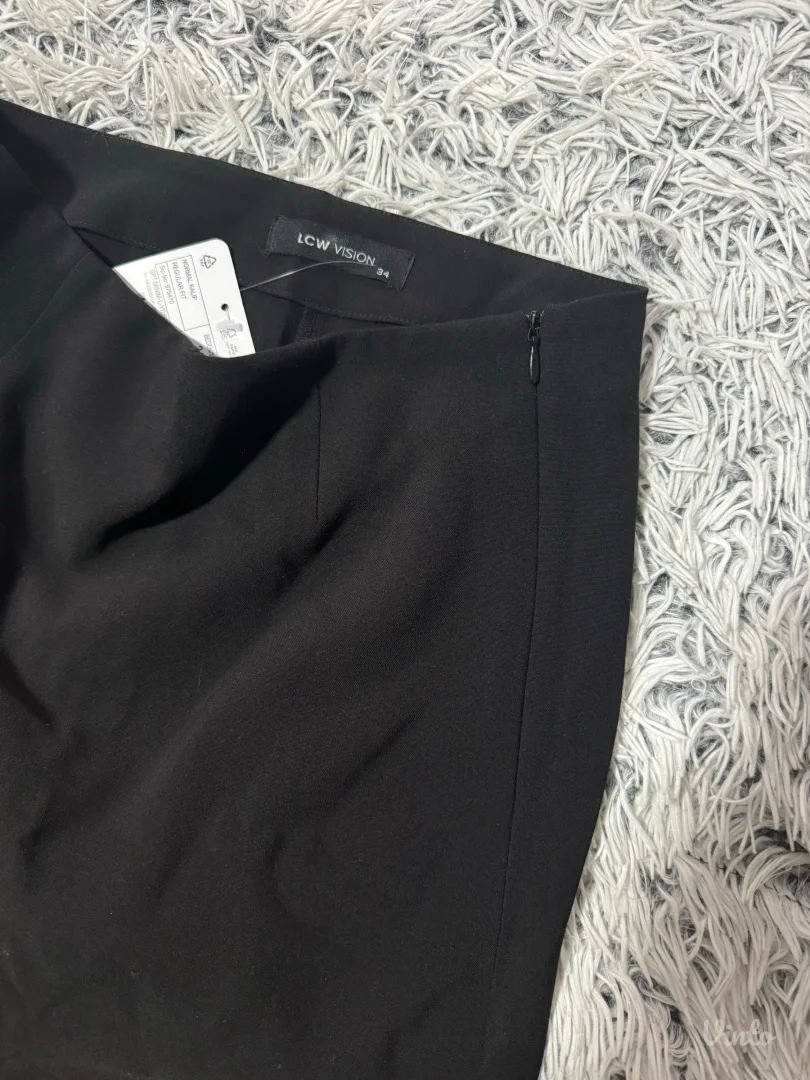 Šorc suknja (skort) NOVO