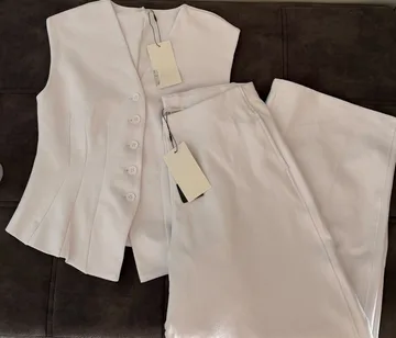 Zara komplet NOVO