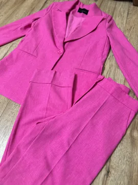 Komplet (sako i pantalone) JEDNOM NOŠENO