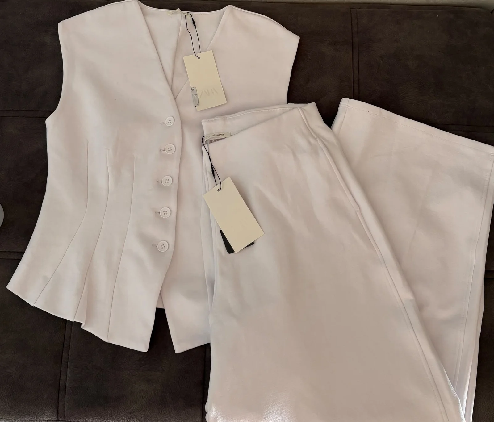 Zara komplet NOVO