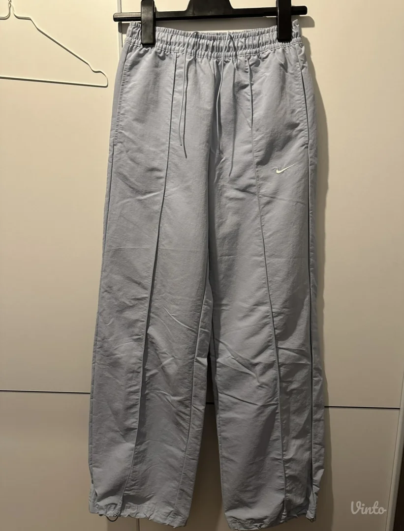 Nike šuškava trenerka