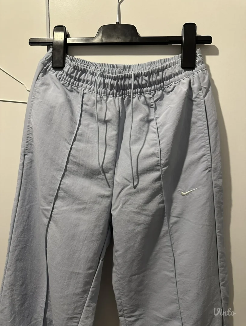 Nike šuškava trenerka