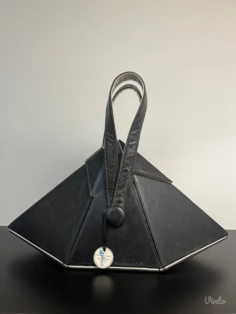 OWA by Bernd Michael Ostwald – LIMITIRANA 2/12, nova dizajnerska kožna torba (APLF Award)