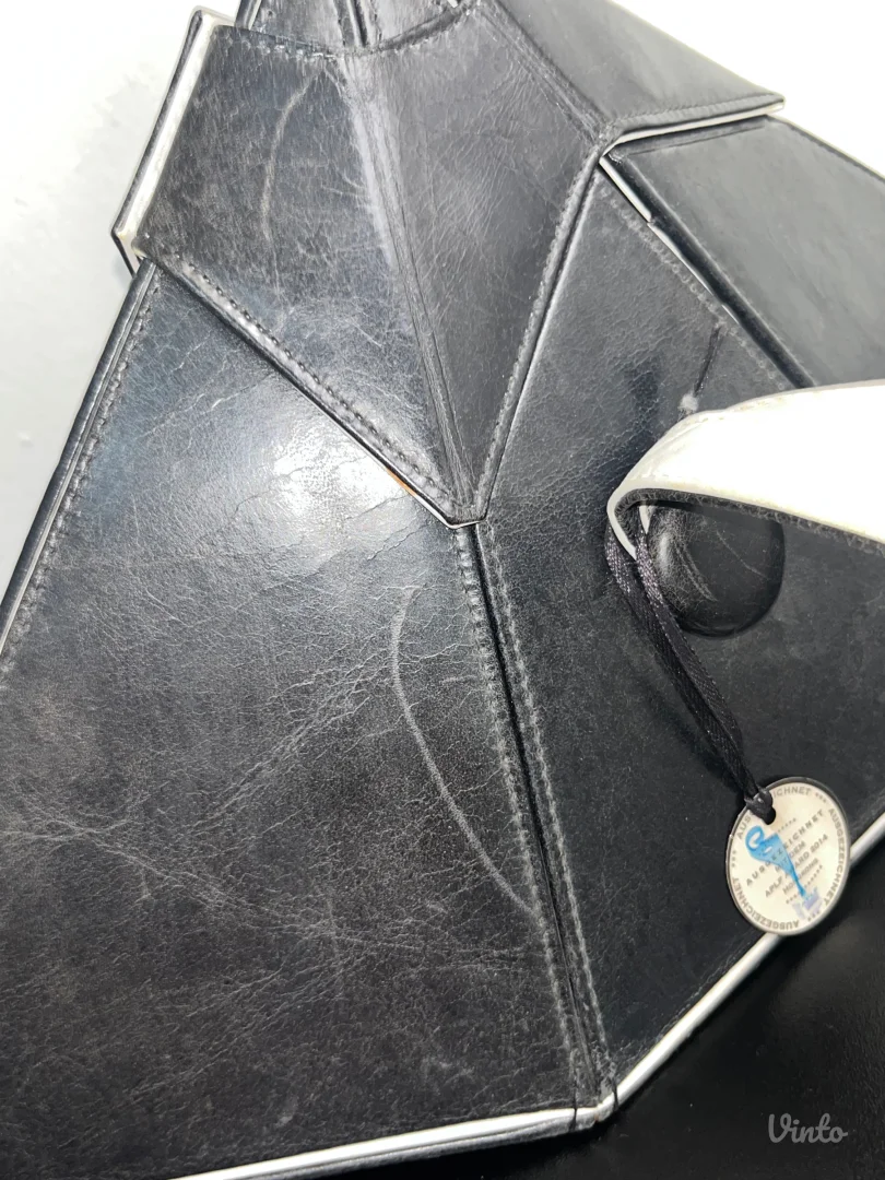 OWA by Bernd Michael Ostwald – LIMITIRANA 2/12, nova dizajnerska kožna torba (APLF Award)