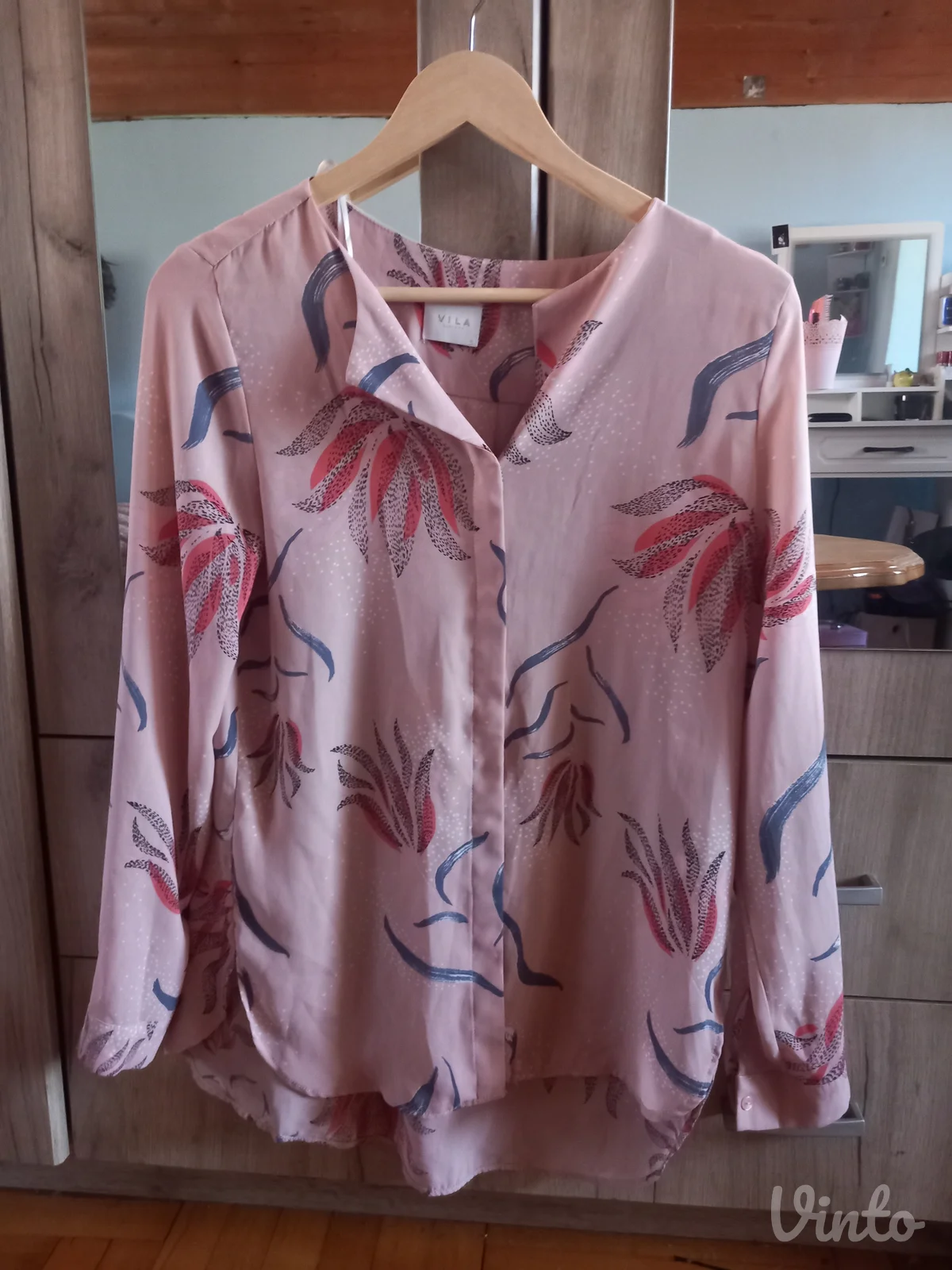 VILA nežna cvetna košulja / bluza