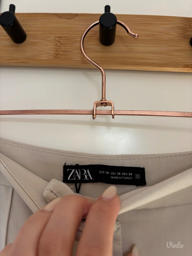 Zara pantalone