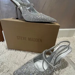 Steve Madden stikle