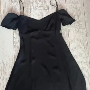 Calvin Klein haljinica