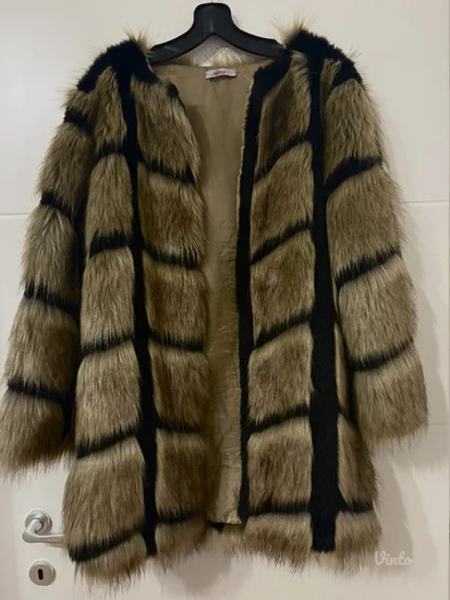 Dugačka bunda od veštačkog krzna