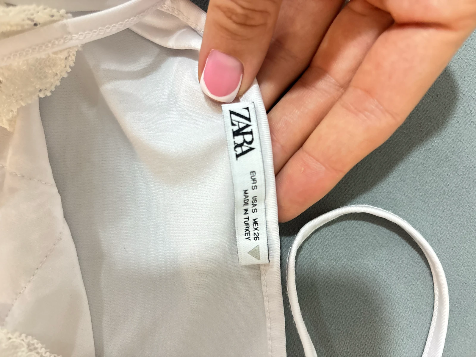 Zara bodi sa cipkom