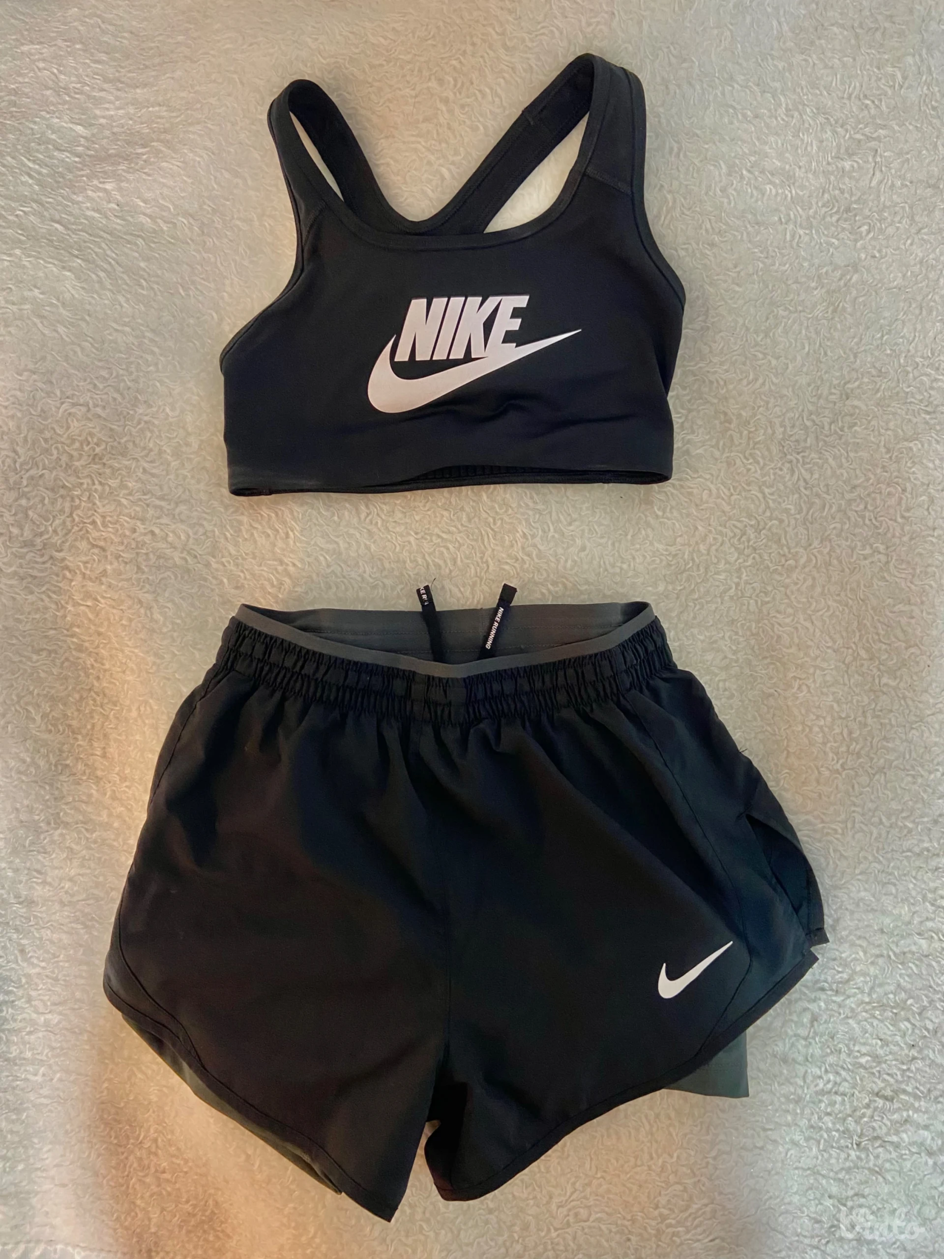 NIKE original crni sportski set / XS