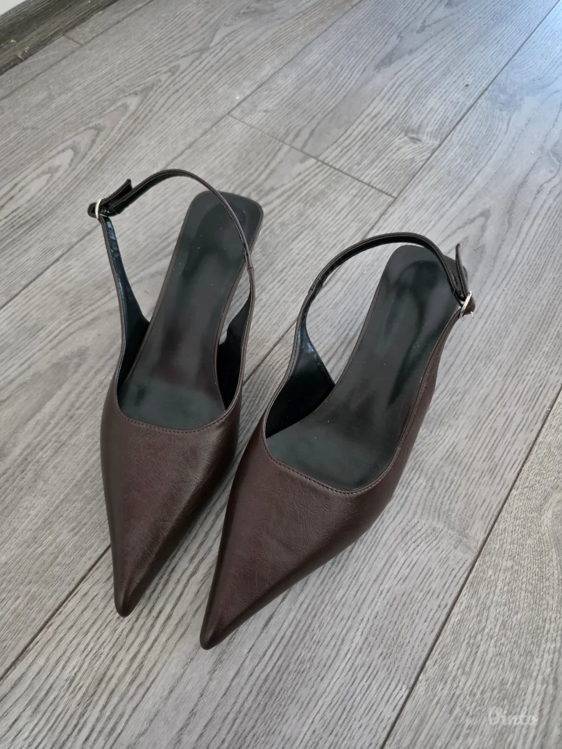 Braon salonke, kitten heels
