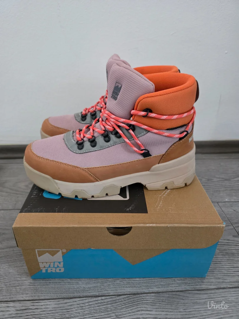 Šarene zimske cipele