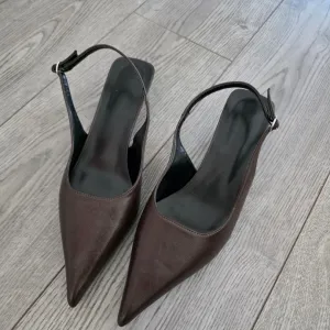 Braon salonke, kitten heels