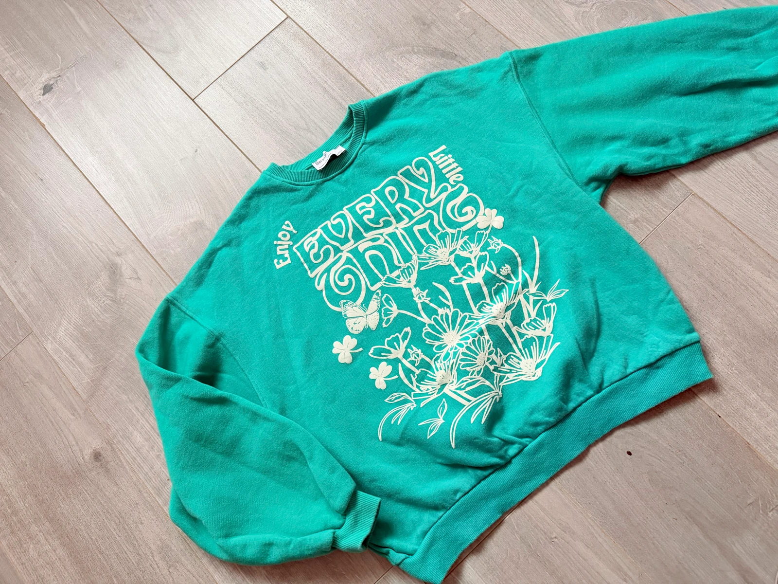 Bershka duks oversize