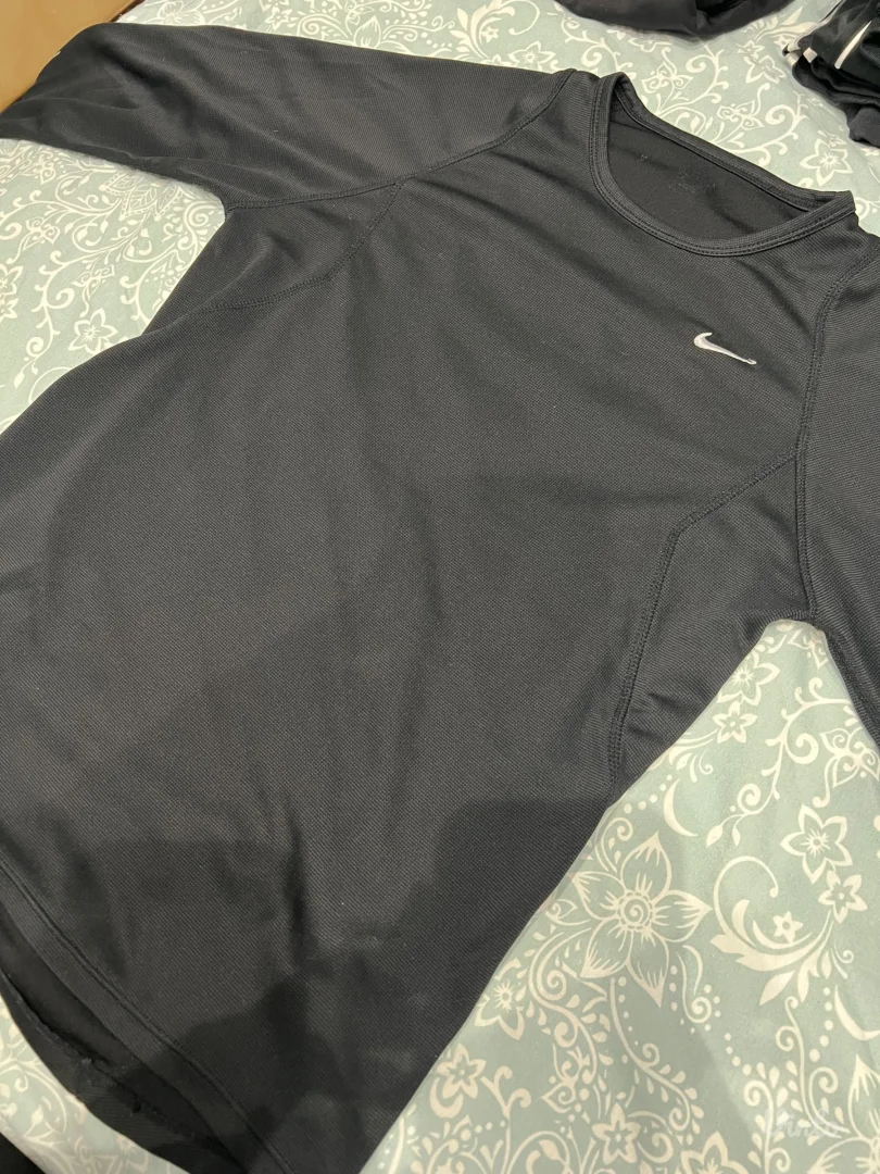 Nike bluza za trcanje