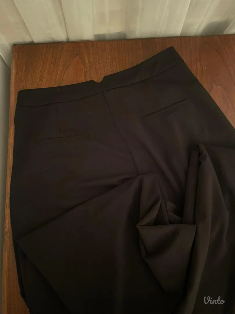 Crne ženske pantalone