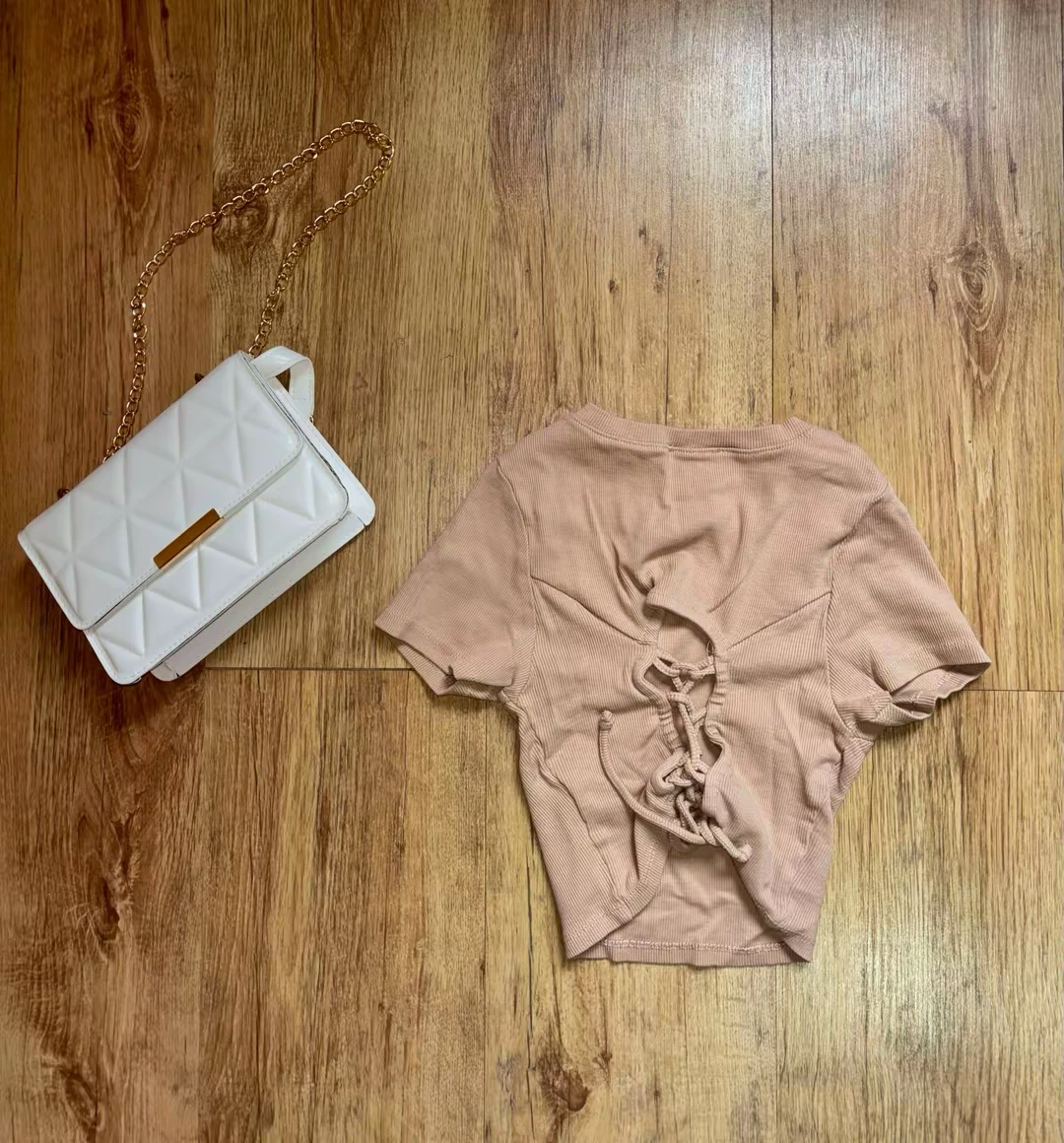 Majica crop top gola ledja vezana pozadi