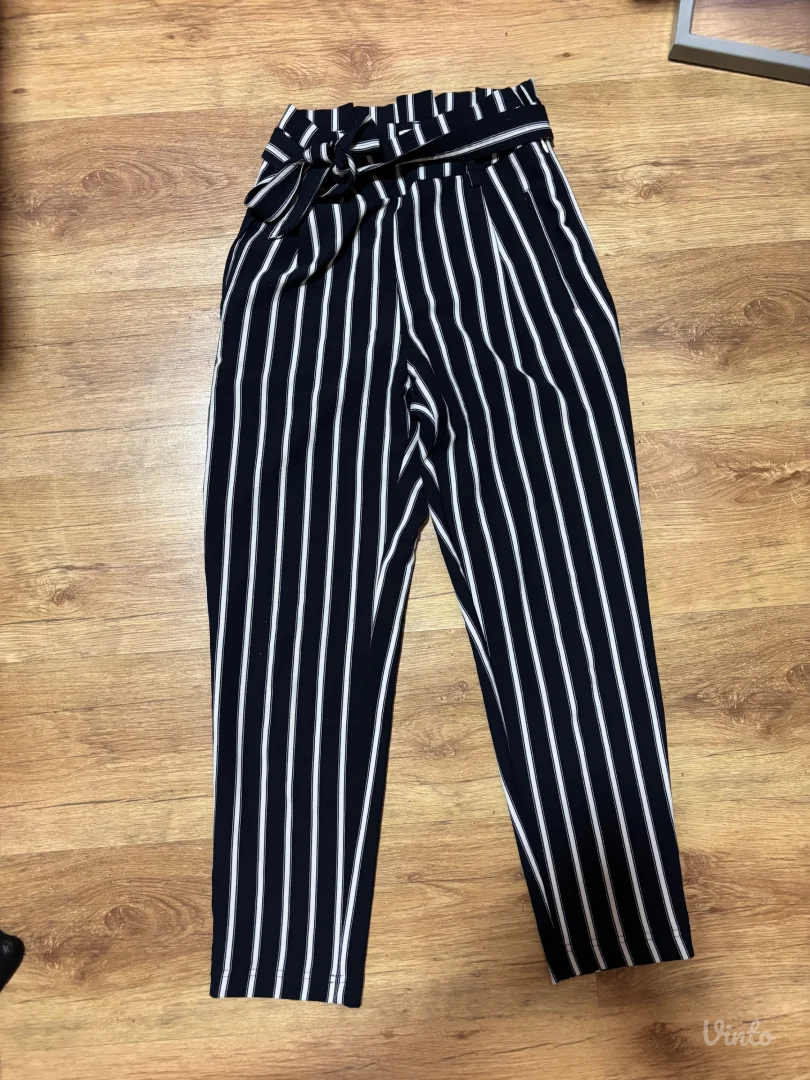 Pantalone na pruge