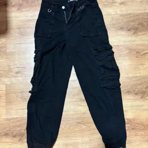 Pantalone dzeparice
