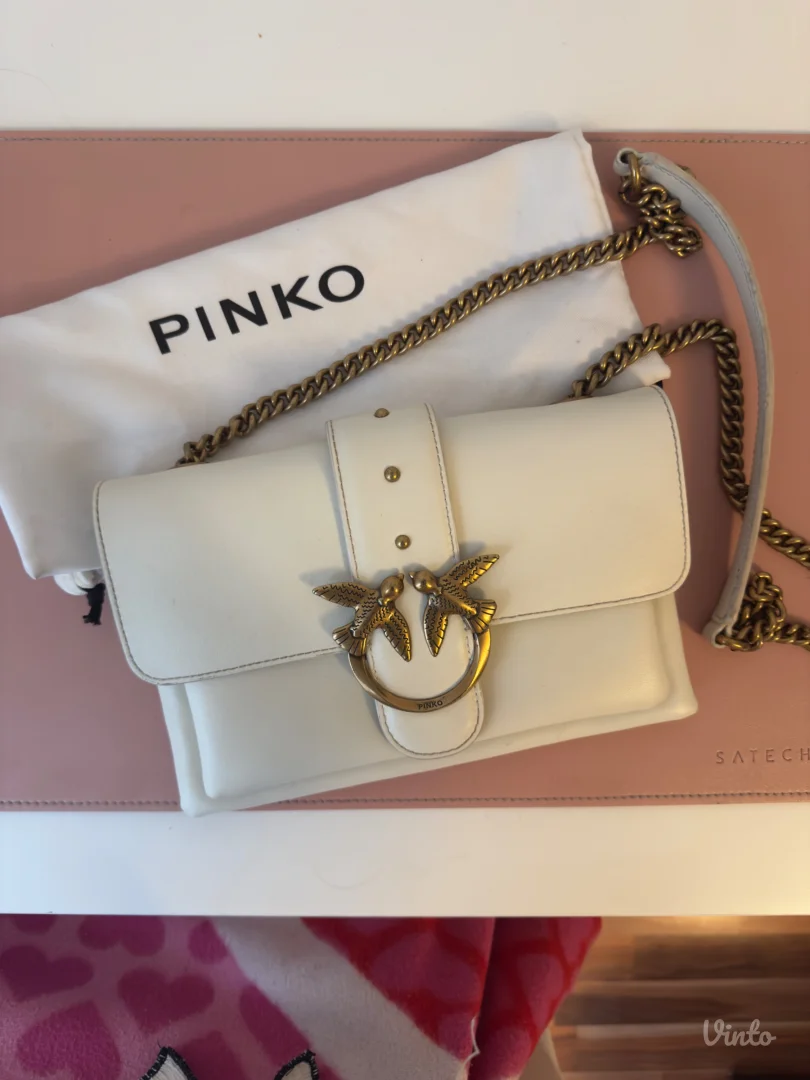 Pinko bela kožna torba sa lancem (kao nova)