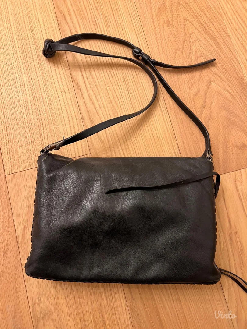 Original AllSaints crna kožna torba crossbody