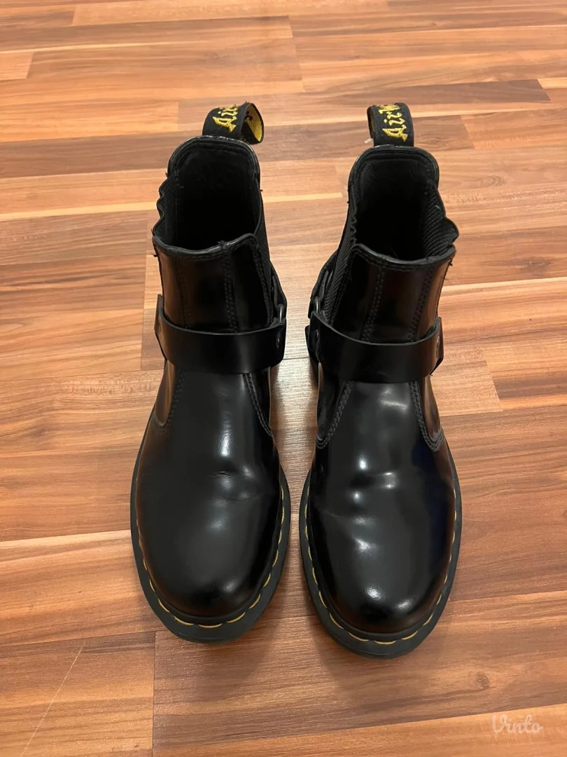 Kožne Dr. Martens čizme (39)
