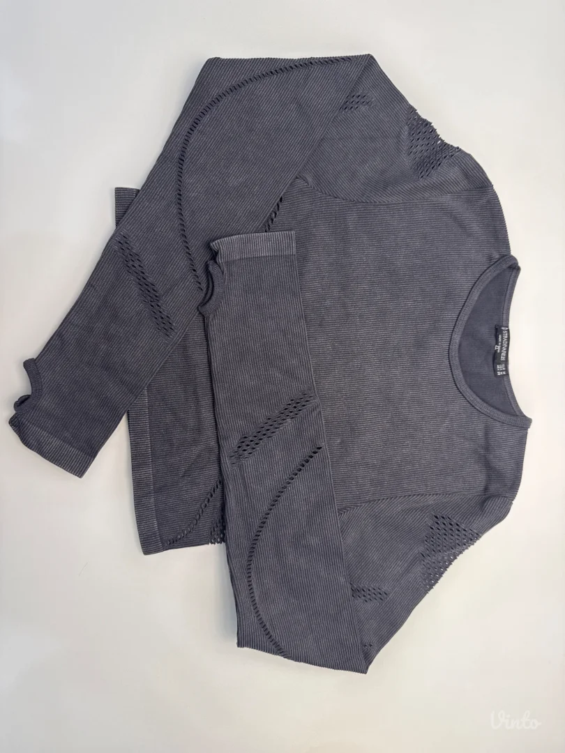 stradivarius-siva kratka majica