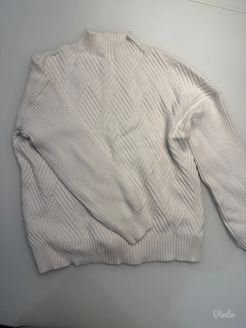 Tom Tailor- beli džemper