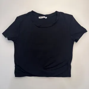 Zara-kratka crna majica