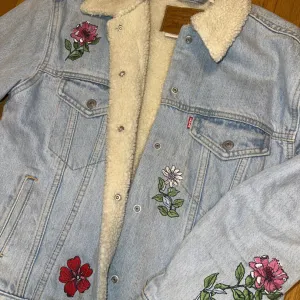 Levis teksas jakna XS