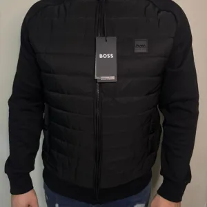 Muske Boss prolecne jakne