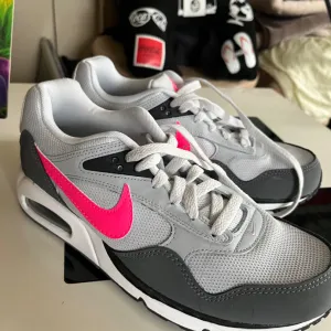 Nike patike nove broj 40.5