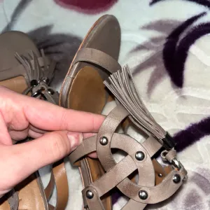 Vicenza nove sandale broj 40