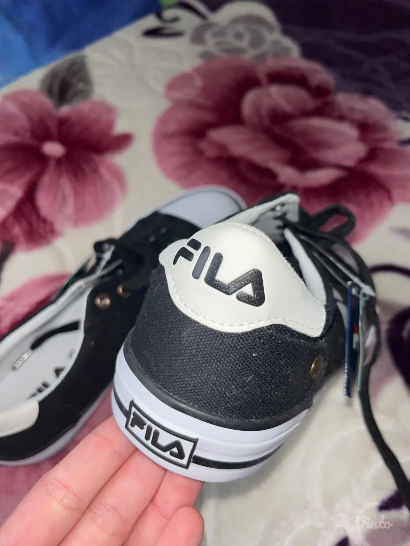 Fila patike broj 40, nove sa etiketom