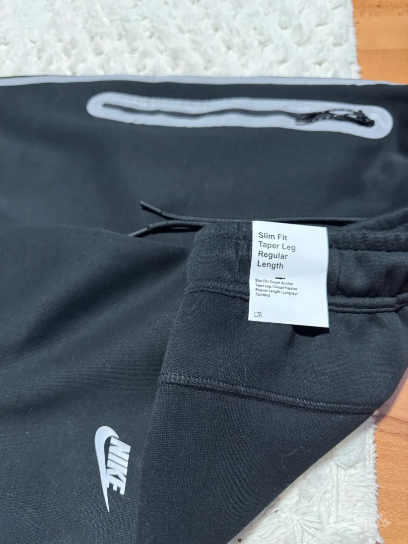 Nike Tech Fleece Reflective M