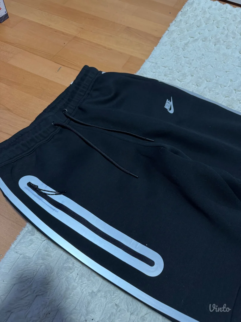 Nike Tech Fleece Reflective M
