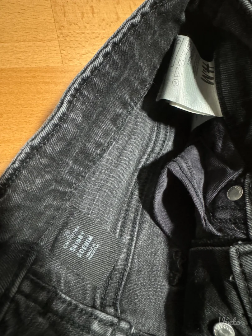 H&M Farmerke Crne 29