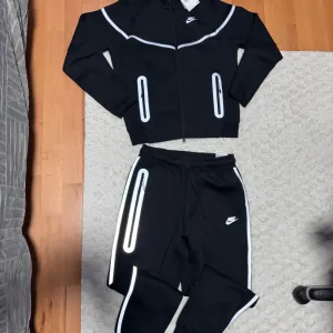 Nike Tech Fleece Reflective M