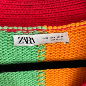 Zara sareni dzemper
