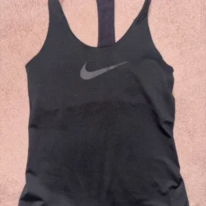 Nike majica za trening