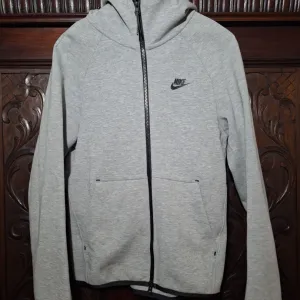Nike tech fleece original duks