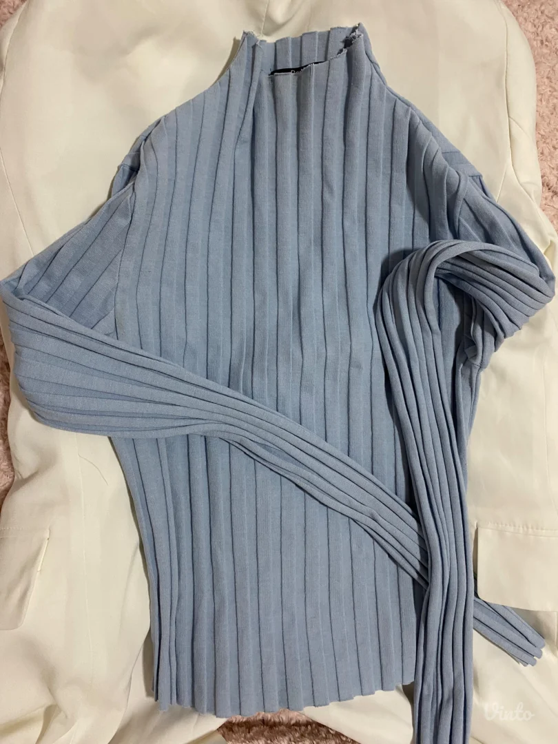 Bershka - plava rolka