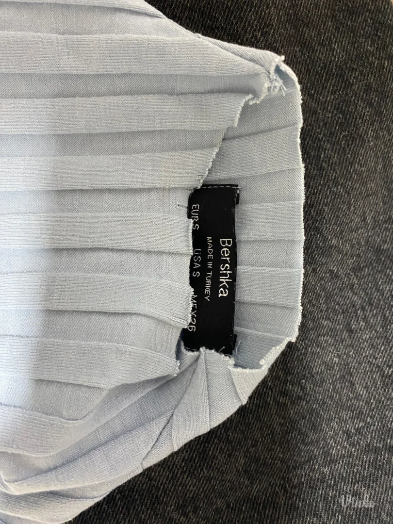 Bershka - plava rolka