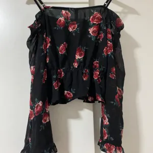 H&M - bluza sa cvetnim dezenom