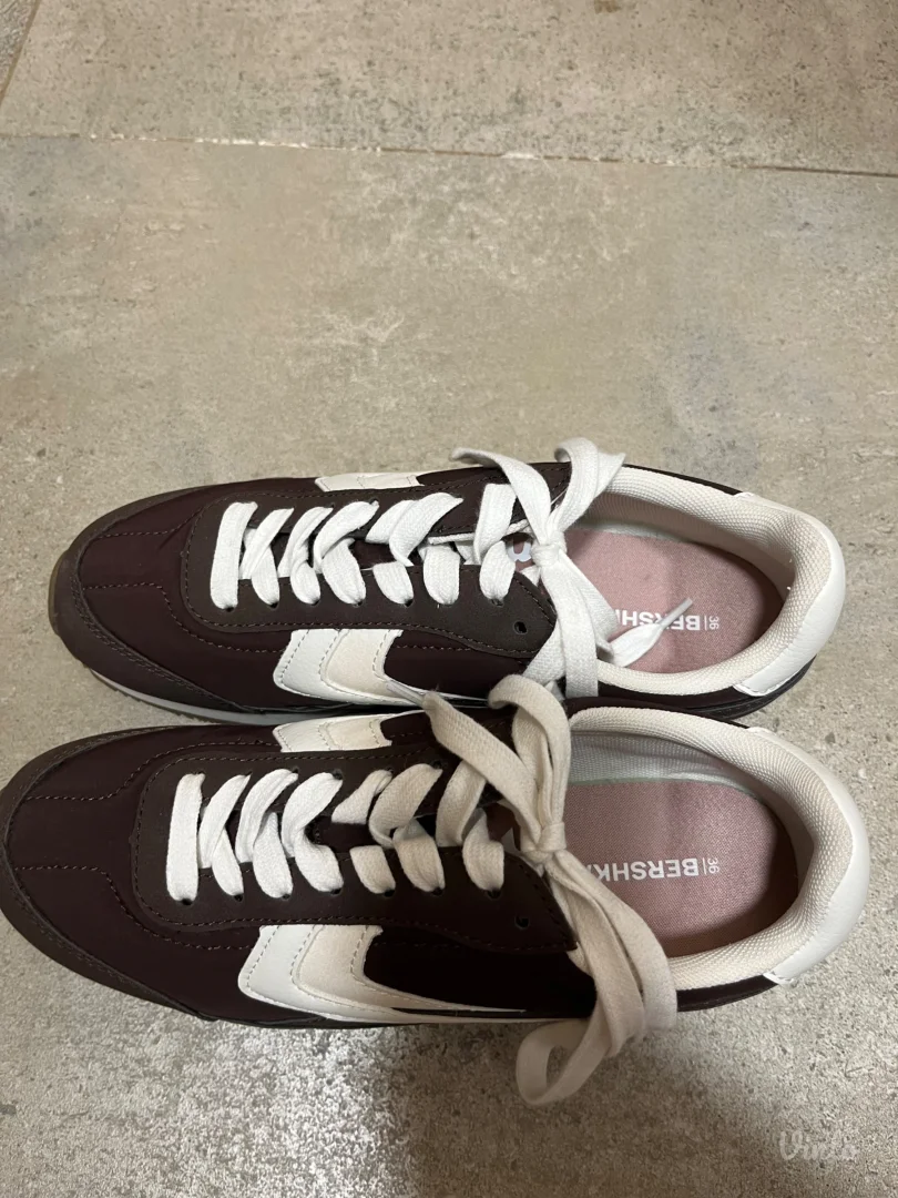 Bershka nove retro patike