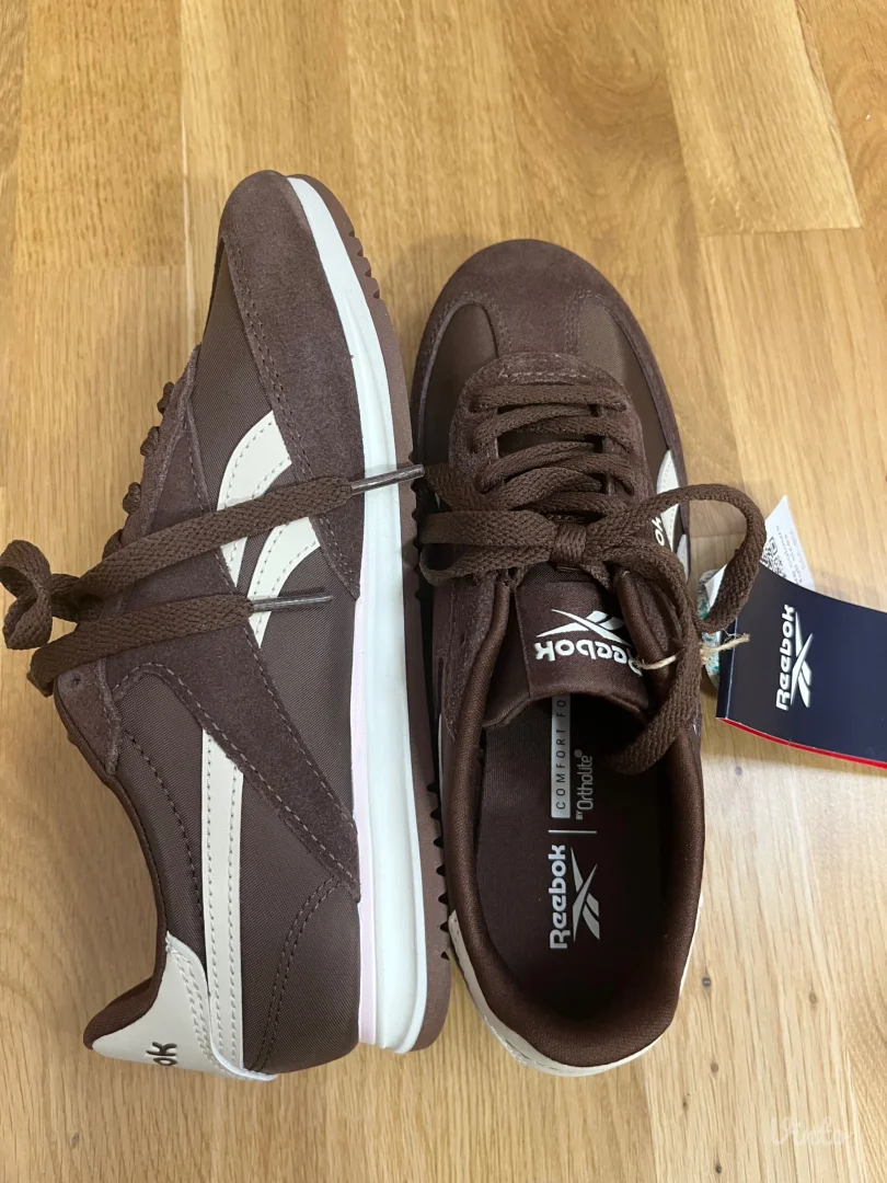 Nove prelepe Reebok zenske patike