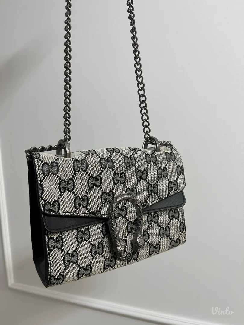 Nova dionysus torbica